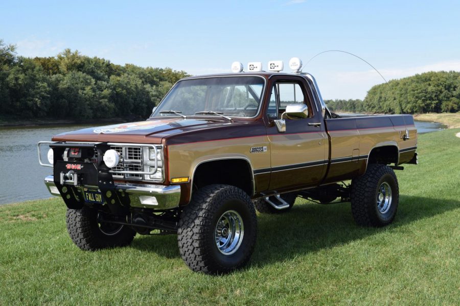 VU Automotive Club auctions truck